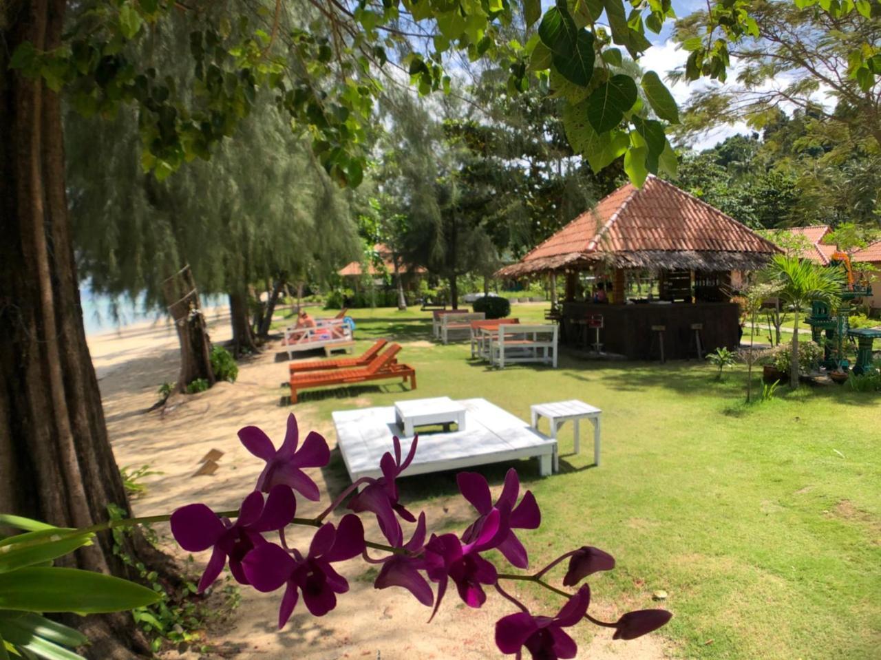 Koh Ngai Kaimuk Thong Resort Екстериор снимка